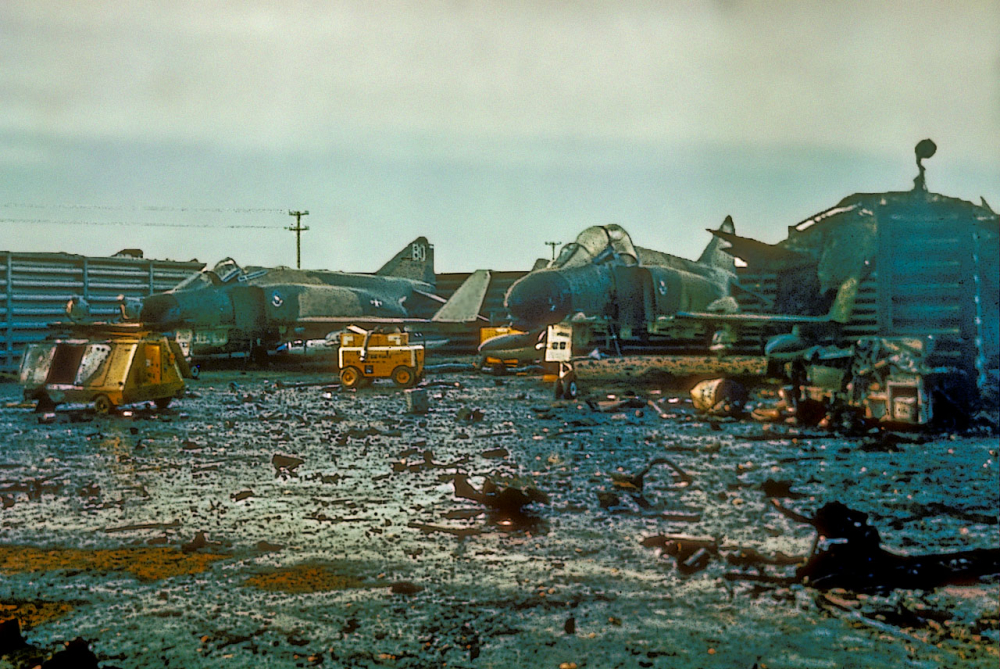 Защо американците до края на войната не успели да защитят авиобазите си във Виетнам  (СНИМКИ)