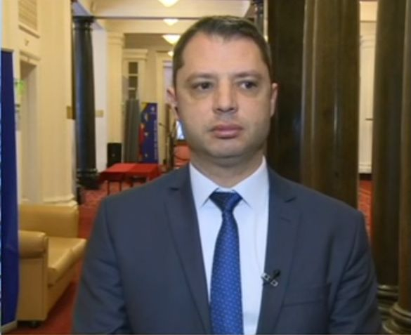 Делян Добрев: Утре каним Гинка Върбакова в парламента, ще я питаме за финансирането на ЧЕЗ