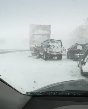 Извънредно: Зверско верижно меле на магистрала "Хемус"! (СНИМКИ)