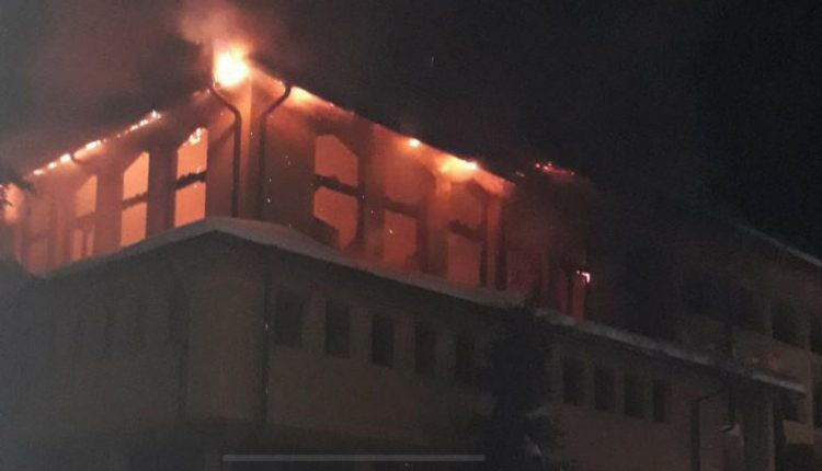 Парещи подробности за големия пожар в хотел Балкан