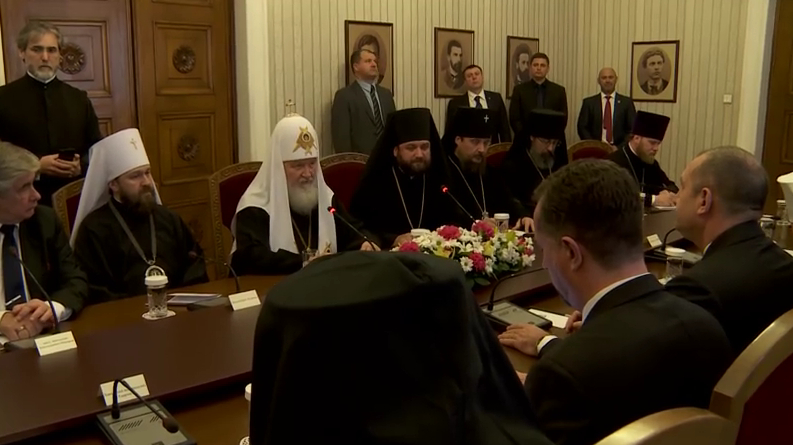 Ето как гневният патриарх Кирил изрази възмущението си, че не почитаме достатъчно Русия за Освобождението (ВИДЕО)