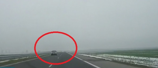 Идиот пореден: Мощен джип шпори в насрещното по магистрала „Тракия” (ВИДЕО)