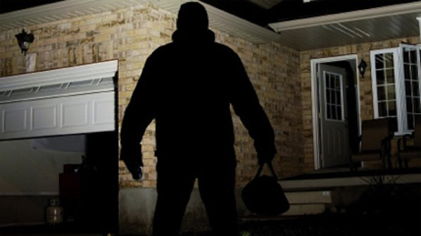 Кошмарни данни: 220 хиляди българи ограбени за 1 година, хората масово се страхуват от крадци и цигани