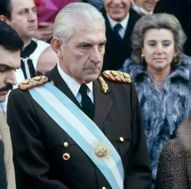 Почина последният военен диктатор на Аржентина