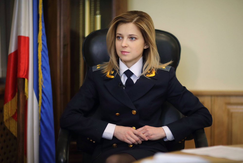 Красивата прокурорка на Крим се закани: Побеждавам бетономорието със спецчасти