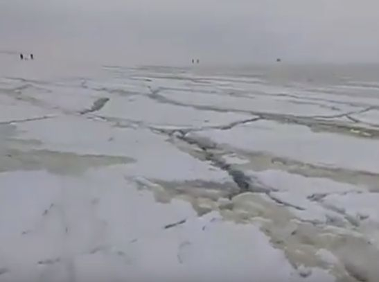 Земетресение предизвика страховито "цунами" на езерото Байкал (ВИДЕО)