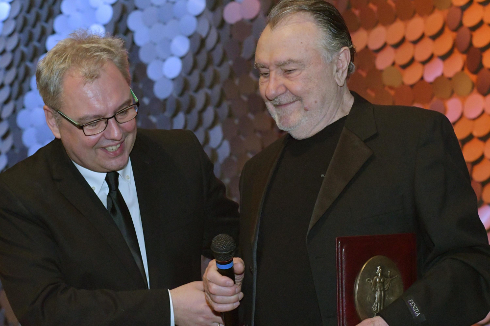 Признание: Васил Михайлов получи „Наградата на София” за принос към българското кино (СНИМКИ)
