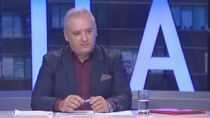 Депутат от БСП обясни какво се крие зад коремното на президента Радев