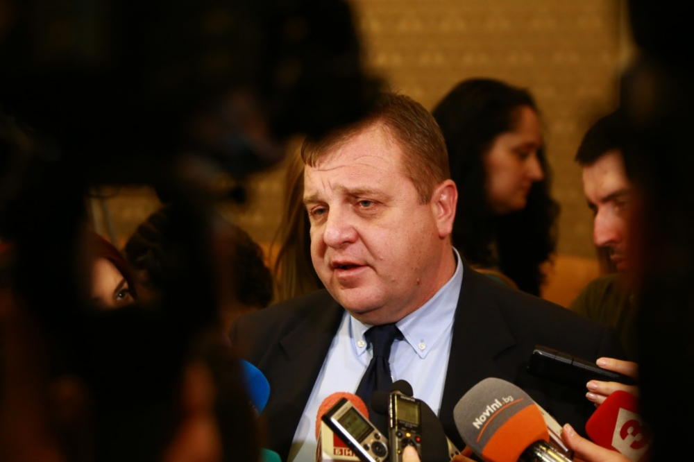 Каракачанов задмина Борисов! Даде култов съвет на опозицията за лятото