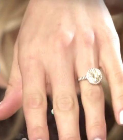 Светлана Василева показа годежен пръстен от Гущеров с цена на тристаен апартамент и обяви деня на сватбата (СНИМКА)