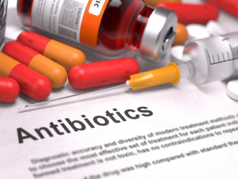 Антибиотиците са огромна заплаха за здравето, предупреждават учени университета Джонс Хопкинс