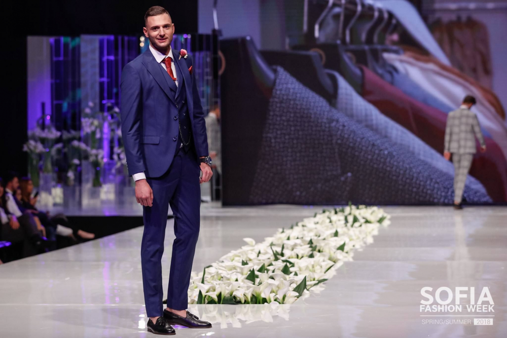 Висша мода показаха втората вечер български марки и дизайнери на Sofia Fashion Week SS 2018 (СНИМКИ)