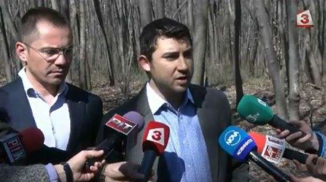 ВМРО иска затвор и конфискация за сеч в парковете (ВИДЕО)