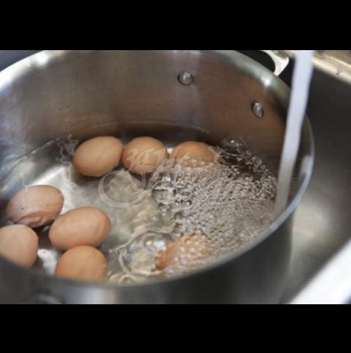 Най-важната съставка, за да не се напукат яйцата при варене