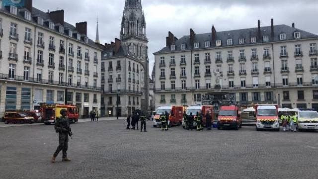 Край на извънредната ситуация във Франция! Арестуваха нападателя