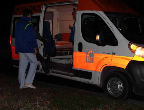 Кървав инцидент в София, мъж е с опасност за живота 