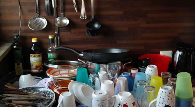 "Метро": Миенето на чинии най-много застрашава семейния живот 