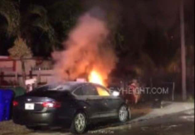 Отмъщението се сервира горещо: Побесняла жена подпали колата на приятеля си, който й изневерил (СНИМКИ/ВИДЕО)
