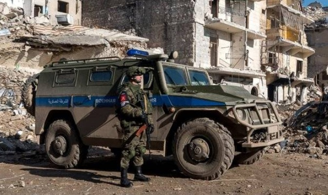 Разгромени: Джихадистите от „Джейш ал-Ислам“ предават тежките си оръжия на руска военна полиция в Дума