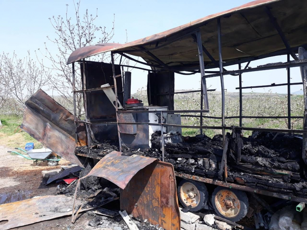 Майката, която загуби рожбите си при пожар в Пловдивско, не може да говори, собственикът на фургона е в шок 