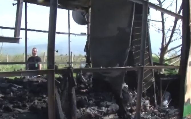 БЛИЦ TV: Кадри от кошмара край Устина, в който на пепел станаха две деца