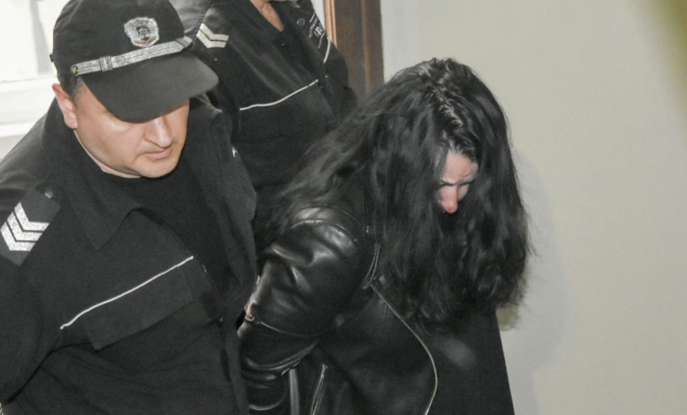 Ето как Цвета Таскова, която окървави АМ "Тракия" навръх фаталния петък 13-и, пробва да финтира съда и да отърве ареста