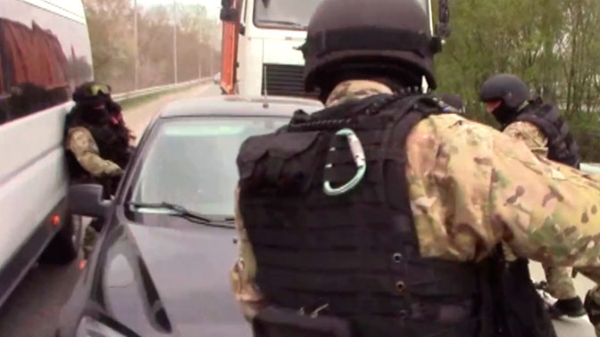 Безпощадни! Руските служби разбиха терористична клетка на ИД, главатарят ѝ се взриви (ВИДЕО)