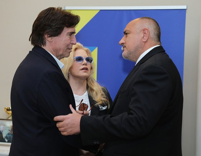 Борисов посрещна уникалната Силви Вартан (СНИМКИ/ВИДЕО)
