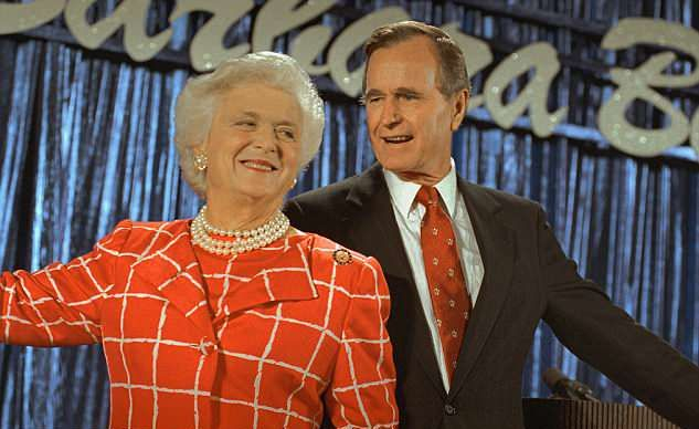 Почина бившата първа дама на САЩ Барбара Буш (СНИМКИ/ВИДЕО)