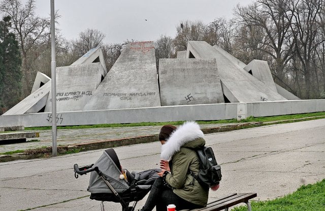 10-те символа на Пловдив, които потънаха в разруха и забвение (СНИМКИ)