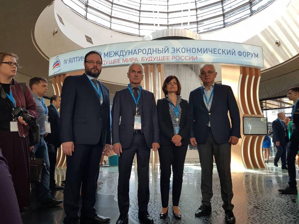 Сидеров на форум в Крим: България иска нормални отношения с Русия (СНИМКИ)