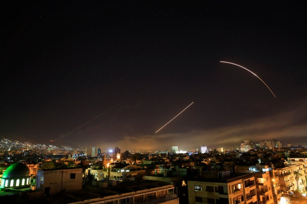 Ракетната атака в Сирия: Война или игра?