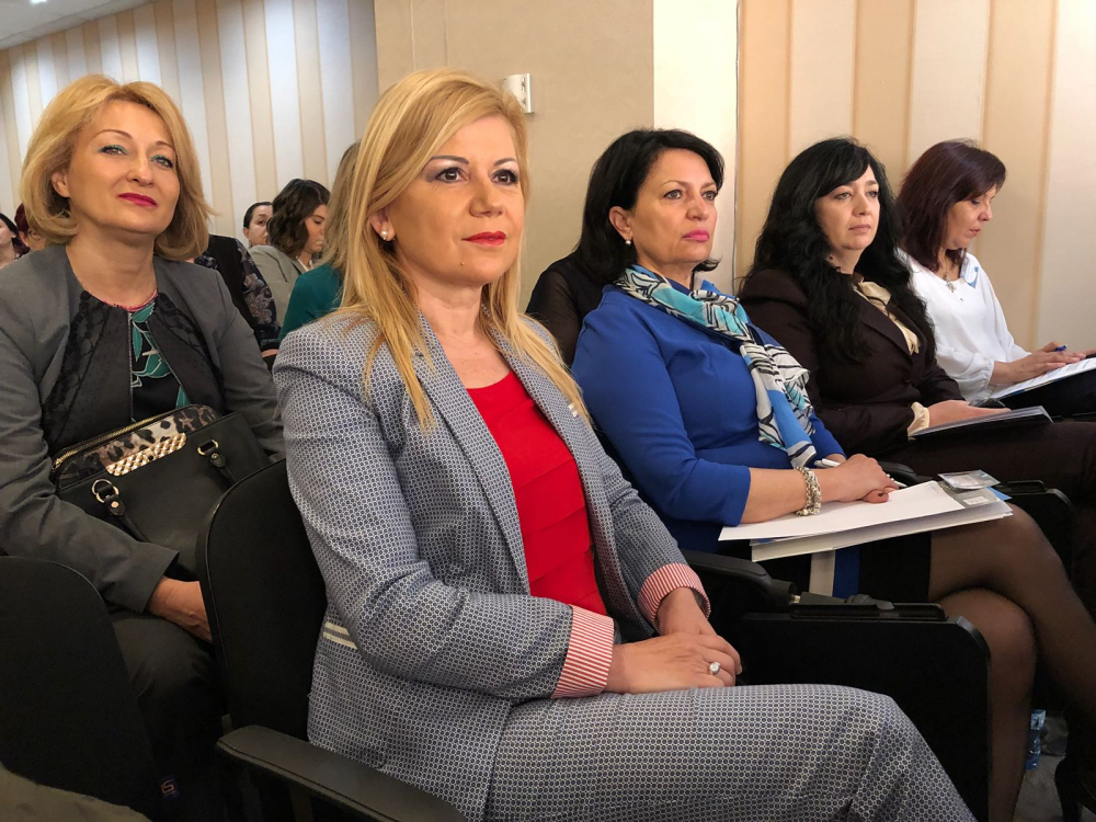 Пред куп жени Цветанов призова да… (СНИМКИ)
