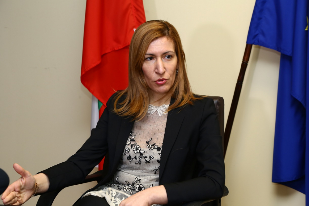 Министър Ангелкова: Подавам оставка когато премиерът Борисов...