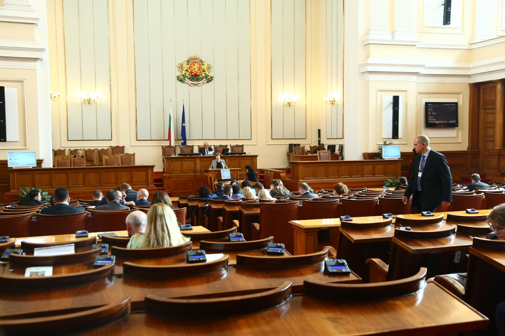 От последните минути: Депутатите приеха закон, който ще помогне на българските превозвачи