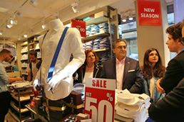Турският посланик Хасан Улусой откри бутик за мъжки ризи (СНИМКИ)