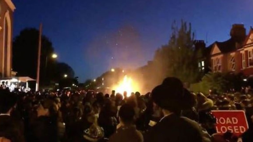 Извънредно! Адски взрив разтърси Лондон на еврейския празник! Има много ранени (БРУТАЛНО ВИДЕО 18+)