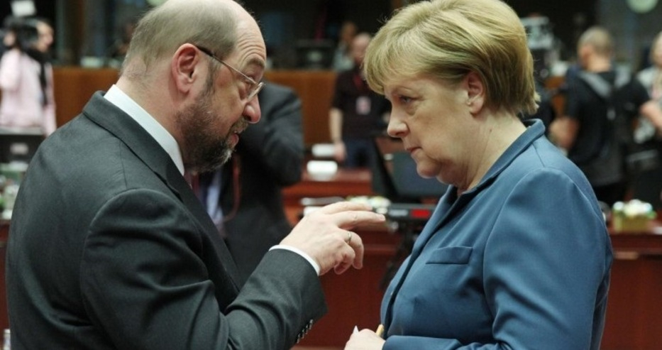 Карл Лагерфелд нападна Меркел заради мигрантите и неонацистите и каза, че е отвратен