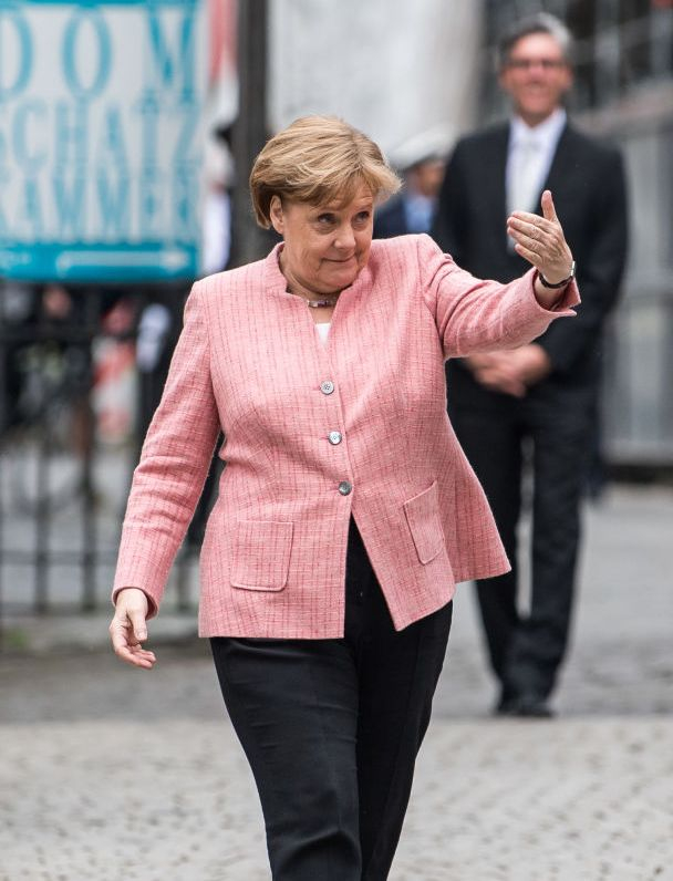 Меркел притеснена за международния ред след излизането на САЩ от сделката за Иран 