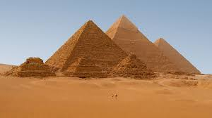Голямата пирамида в Гиза е създадена от извънземни, а не от хора