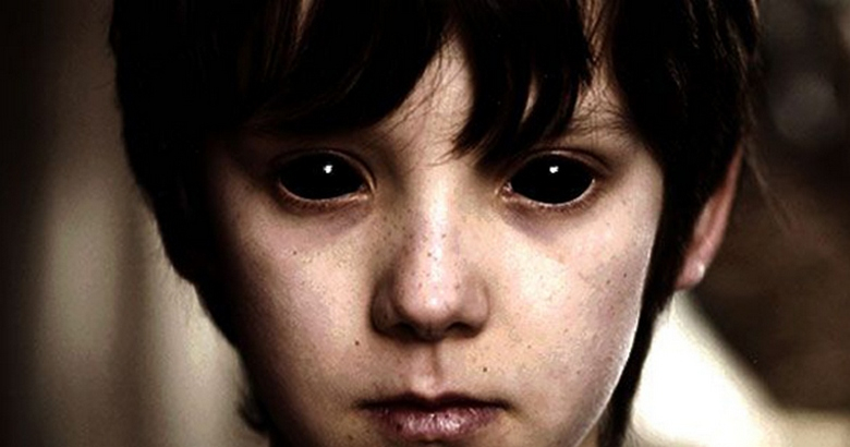 Мистерия от първо лице: Посети ме зловещо дете пришълец с черни очи...