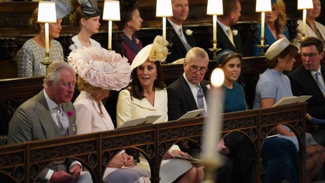Критиците съсипаха Кейт Мидълтън заради избора ѝ на облекло на кралската сватба (СНИМКИ)