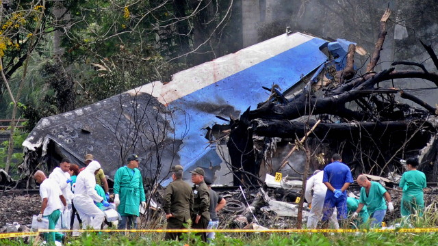 Издъхна още една пътничка от самолета ковчег, който се разби край Хавана 