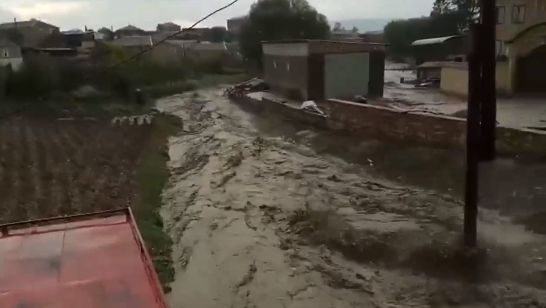 Потоп помете части от Русия! Зрелищни КАДРИ