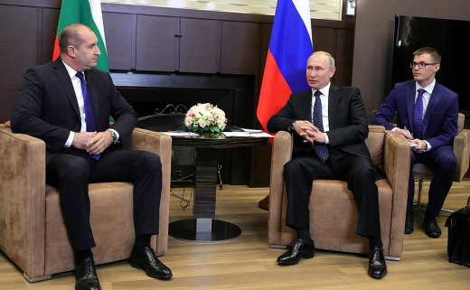 След специалния подарък на Радев за Путин: Руският президент върна жеста с изненада, заради която цяла България настръхва!
