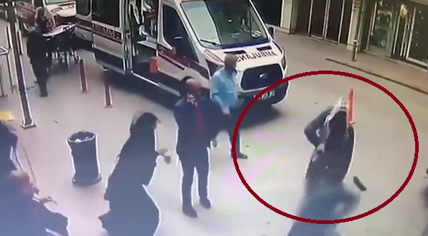 Камера засне как турчин разстреля съпрузи, за да отмъсти за смъртта на брат си (ВИДЕО 18+)