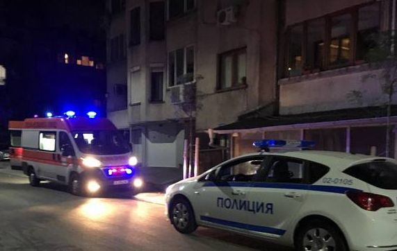 Кошмар! Млада жена падна от кооперация в центъра на Бургас (СНИМКА)
