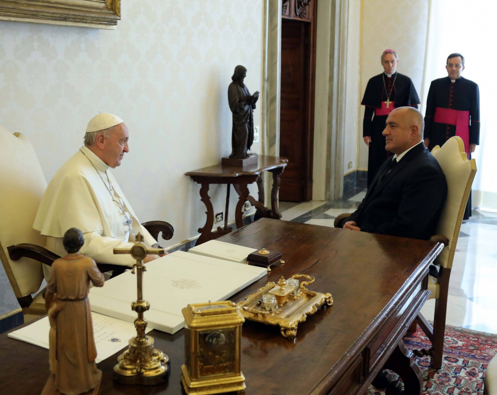 Няма да повярвате с каква българска храна е откърмен папа Франциск 