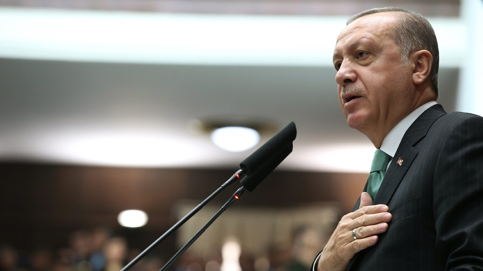 Ердоган призова турските граждани да обменят всичките си пари в лири