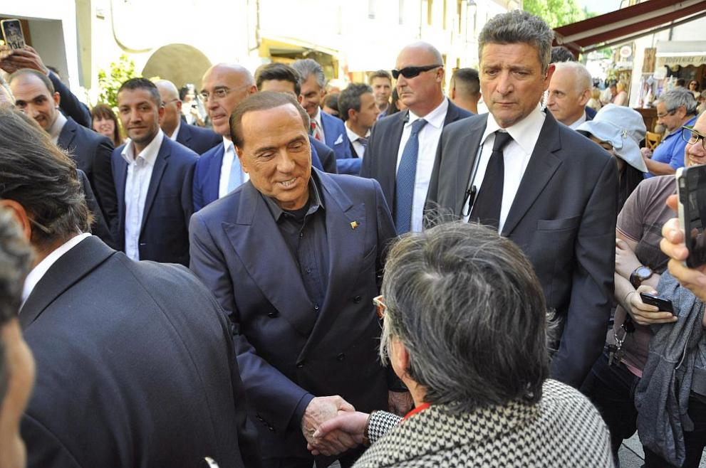 Берлускони се готви за скок! Съобщи, че... 